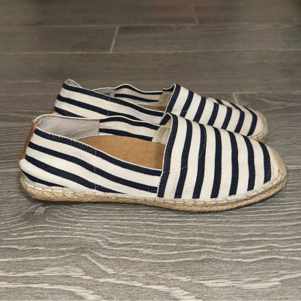 Vionic Valeri Espadrille Blue White Striped Flats Nautical Comfort Womens Size 9